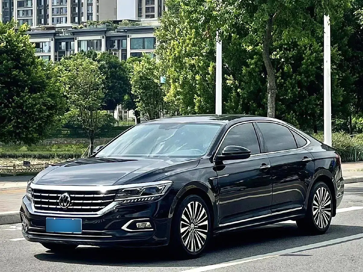 2020 Volkswagen Passat 2.0T 186HP L4 7DCT