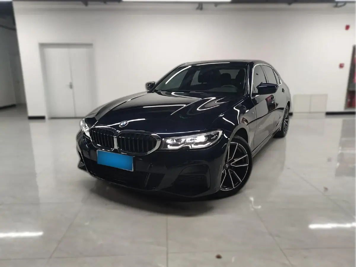 2022 BMW 3 Series 2.0T 156HP L4 8AT