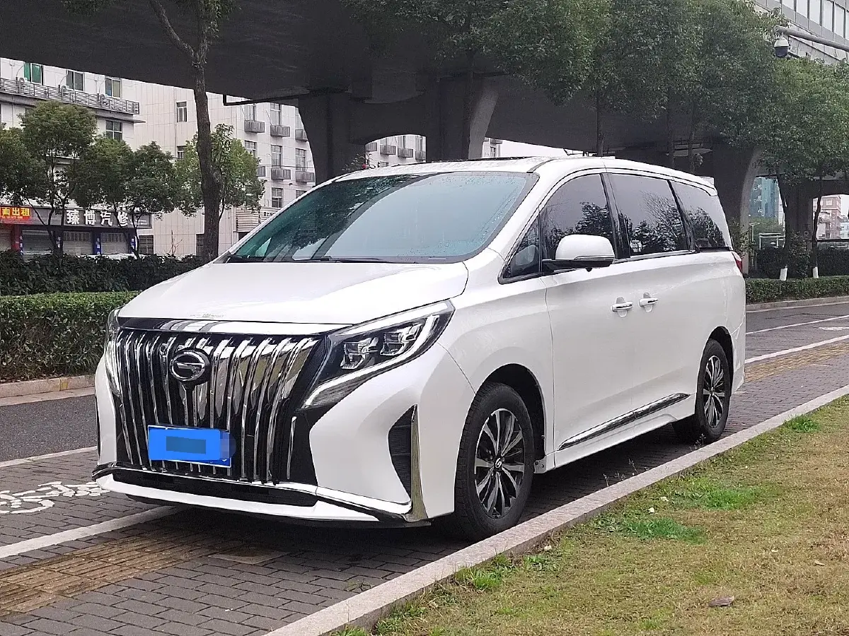 2023 GAC Trumpchi M8 2.0T 252HP L4 8AT