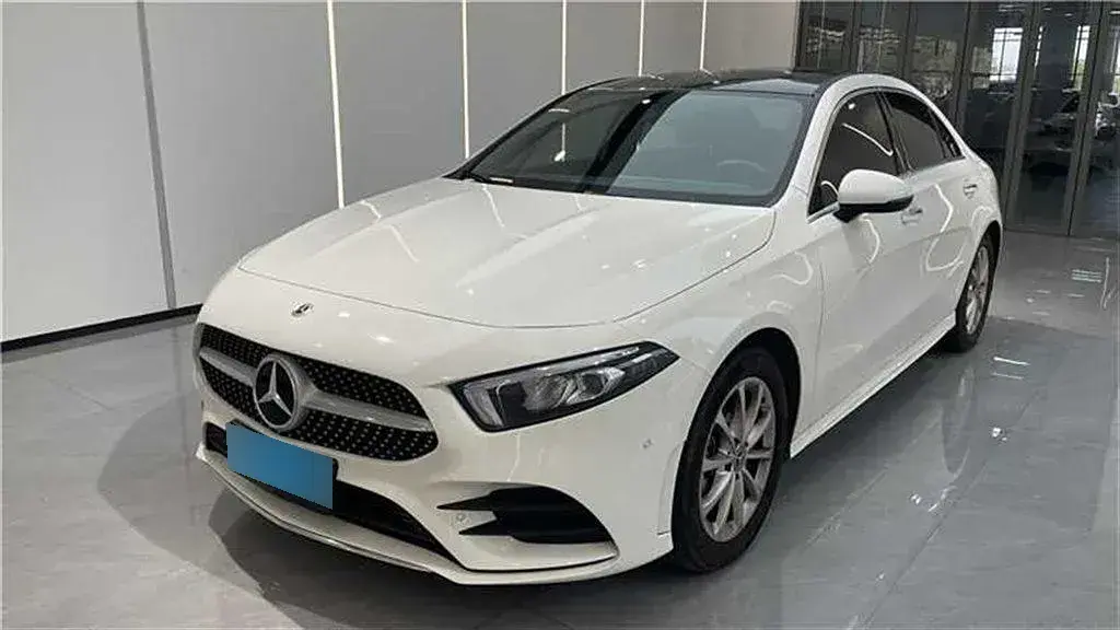 2022 Mercedes-Benz A Class 1.3T 163HP L4 7DCT