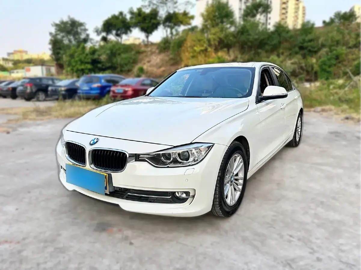 2015 BMW 3 Series 2.0T 245HP L4 8AT