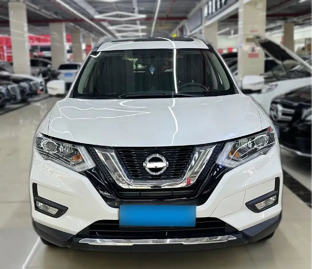 2017 Nissan X-Trail 2.0L 150HP L4 CVT
