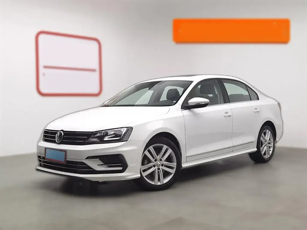 2018 Volkswagen Sagitar 1.4T 150HP L4 7DCT