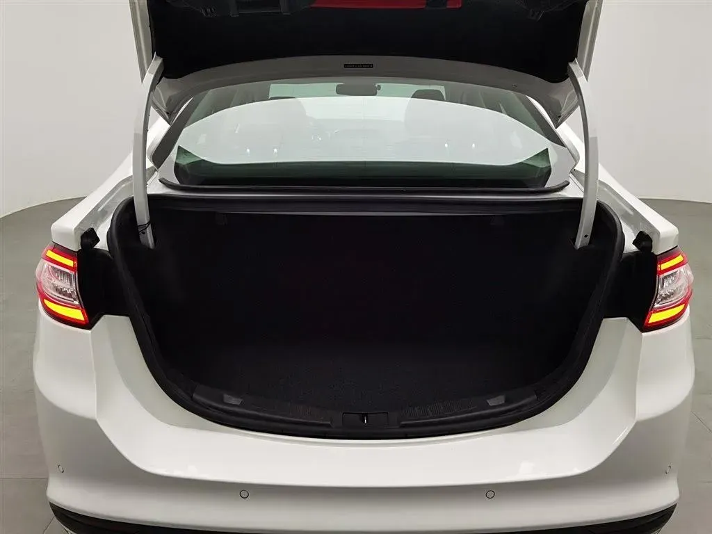 2013 Ford Mondeo 1.5T 181HP L4 6AT,autocango,china used car exporter,china ev exporter,chinese used car exporter,chinese used ev exporter