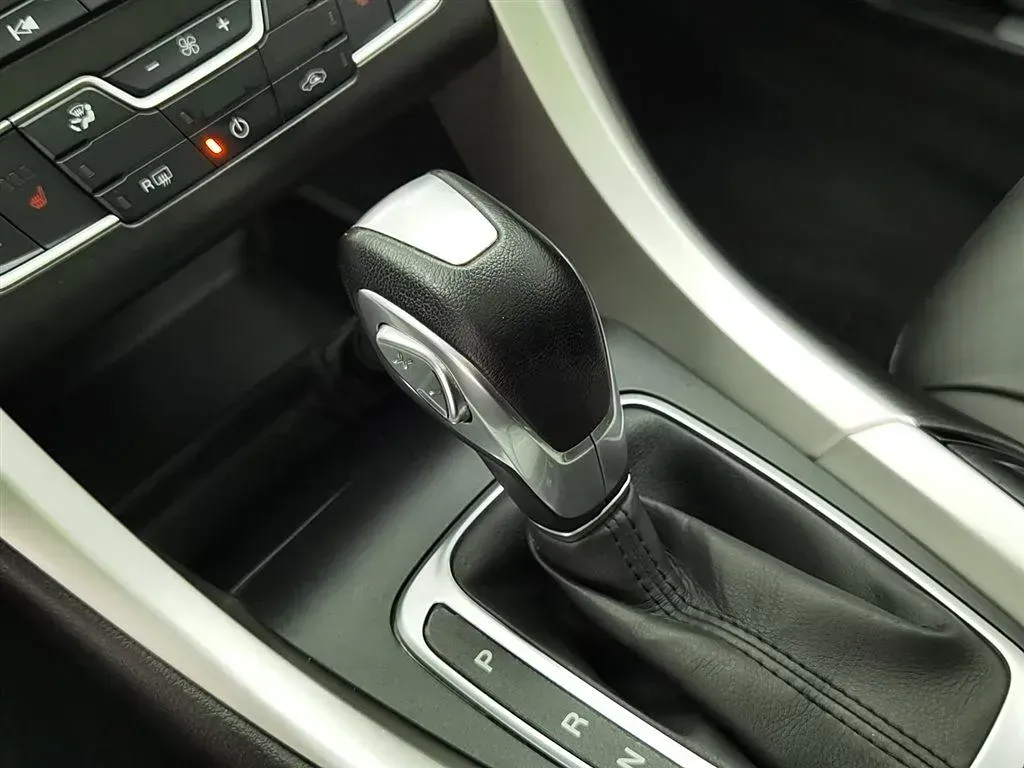 2013 Ford Mondeo 1.5T 181HP L4 6AT,autocango,china used car exporter,china ev exporter,chinese used car exporter,chinese used ev exporter