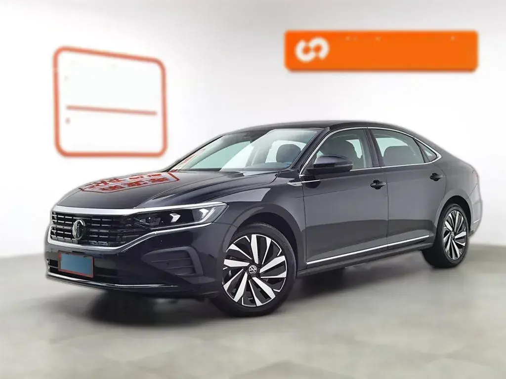 2024 Volkswagen Passat 2.0T 220HP L4 7DCT