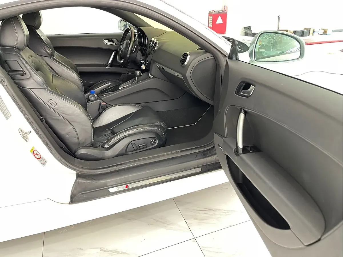 2011 Audi TTS 2.0T 272HP L4 6DCT,autocango,china used car exporter,china ev exporter,chinese used car exporter,chinese used ev exporter