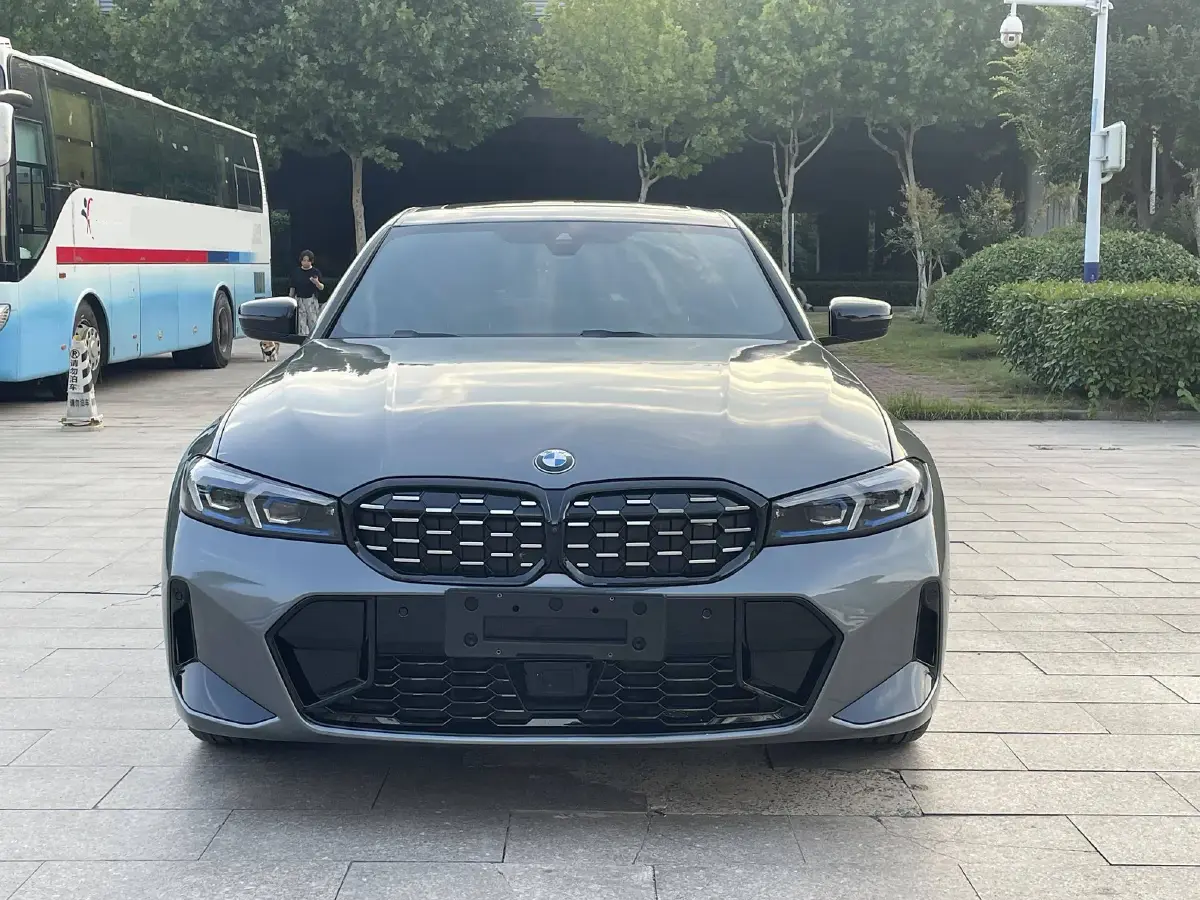 2024 BMW 3 Series 2.0T 245HP L4 8AT