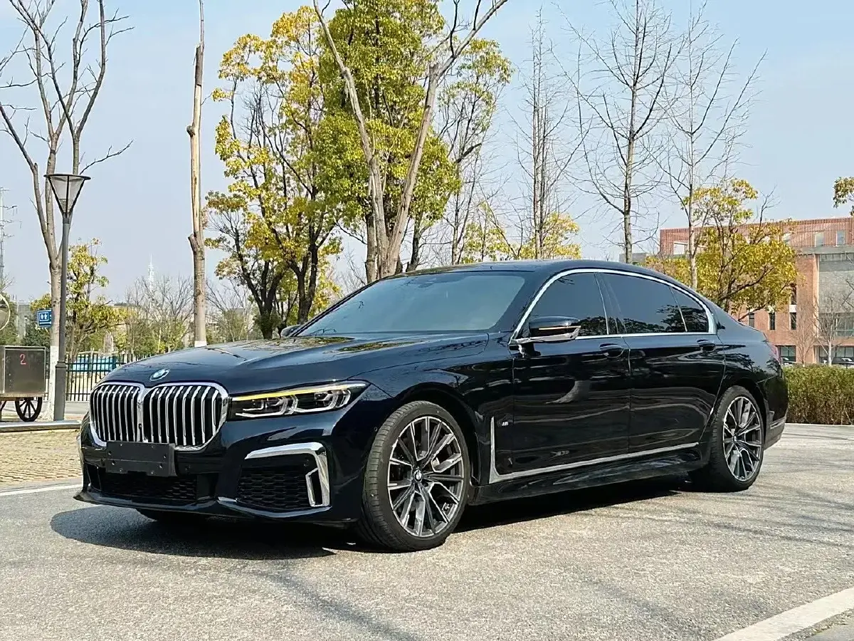 2019 BMW 7 Series 3.0T 340HP L6 8AT