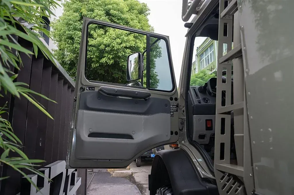 2021 MAXUS V80 RV 2.0T 139HP L4 6AMT,autocango,china used car exporter,china ev exporter,chinese used car exporter,chinese used ev exporter