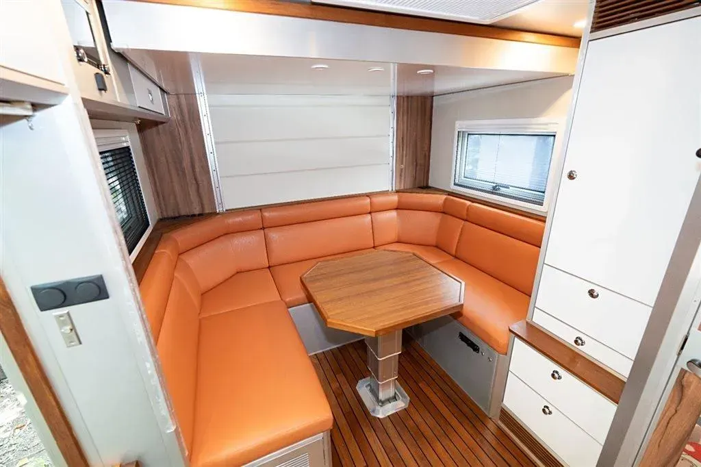 2021 MAXUS V80 RV 2.0T 139HP L4 6AMT,autocango,china used car exporter,china ev exporter,chinese used car exporter,chinese used ev exporter