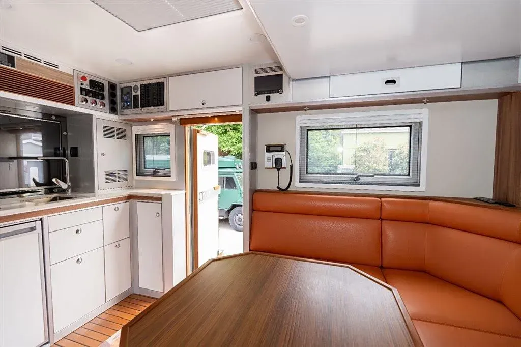 2021 MAXUS V80 RV 2.0T 139HP L4 6AMT,autocango,china used car exporter,china ev exporter,chinese used car exporter,chinese used ev exporter