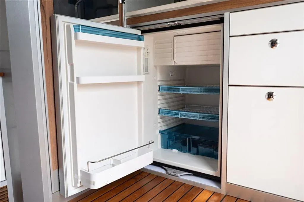 2021 MAXUS V80 RV 2.0T 139HP L4 6AMT,autocango,china used car exporter,china ev exporter,chinese used car exporter,chinese used ev exporter