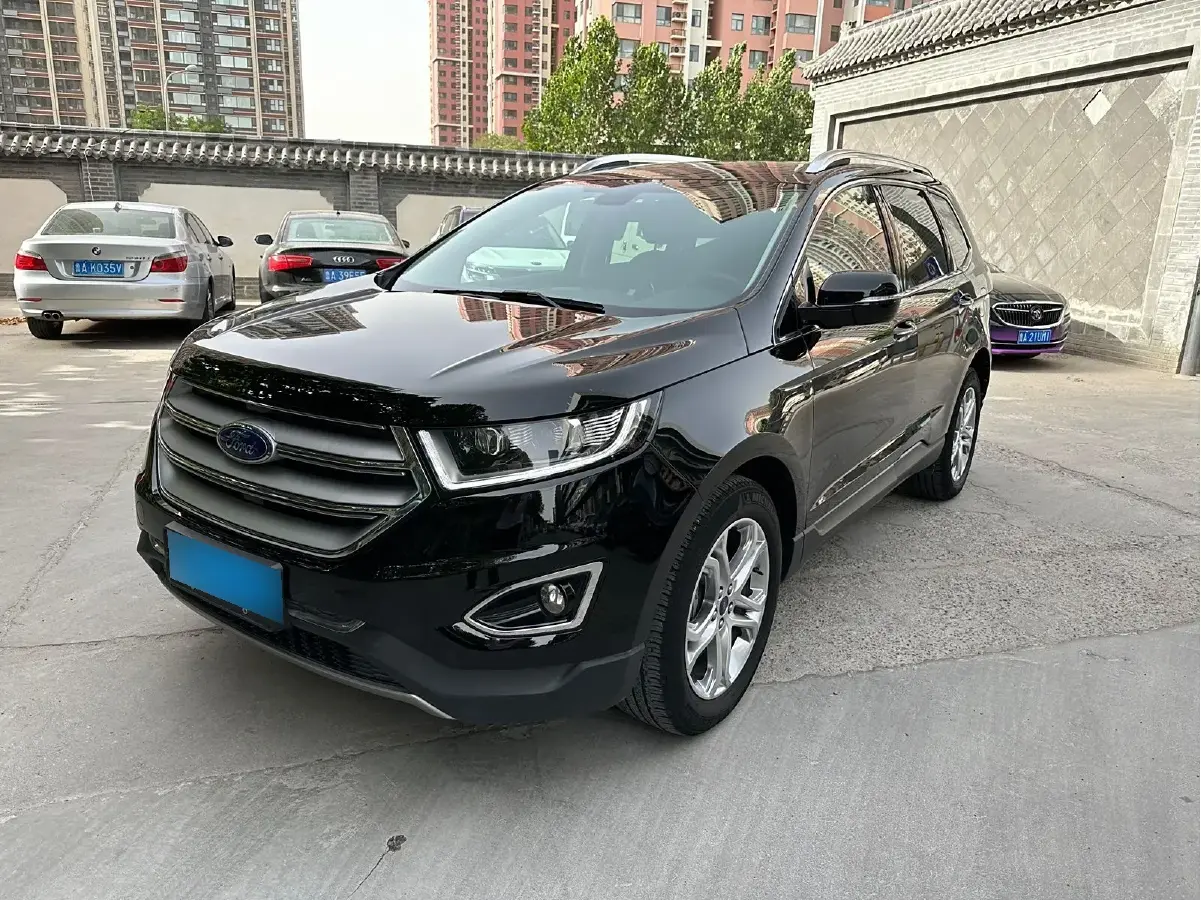 2018 Ford Edge 2.0T 245HP L4 6AT