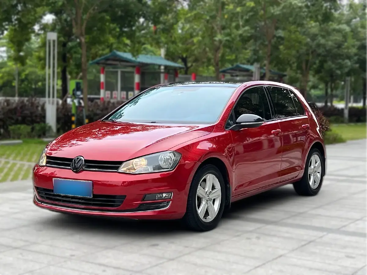 2014 Volkswagen Golf 1.4T 131HP L4 7DCT