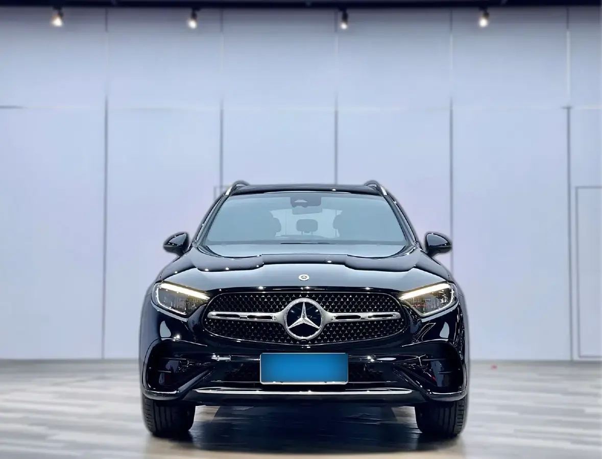 2023 Mercedes-Benz GLC Class 2.0T 204HP L4 9AT