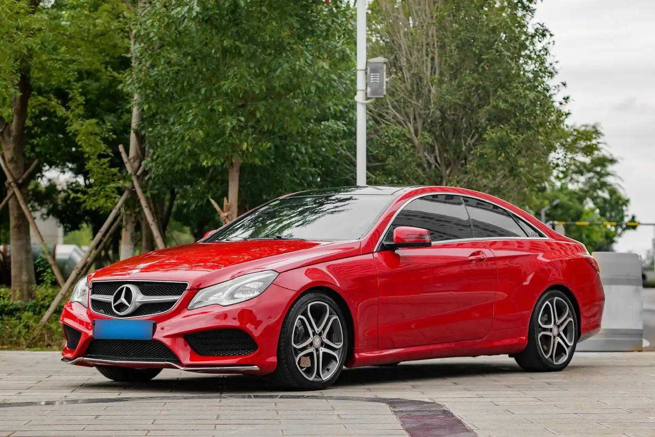 2014 Mercedes-Benz E Class 2.0T 184HP L4 7AT