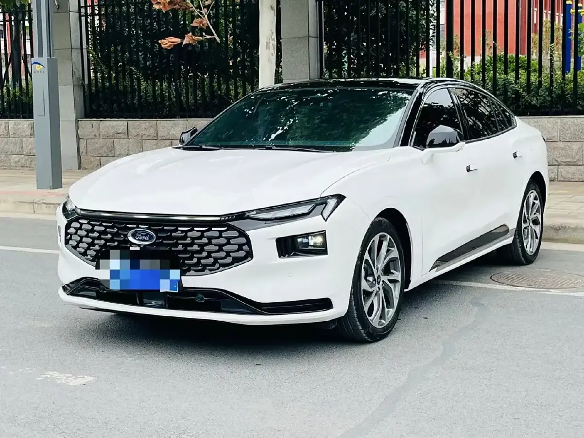 2023 Ford Mondeo 2.0T 254HP L4 8AT