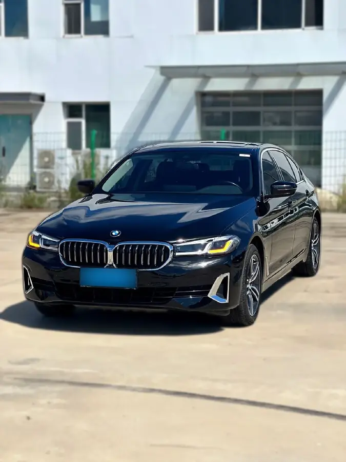 2021 BMW 5 Series 2.0T 252HP L4 8AT