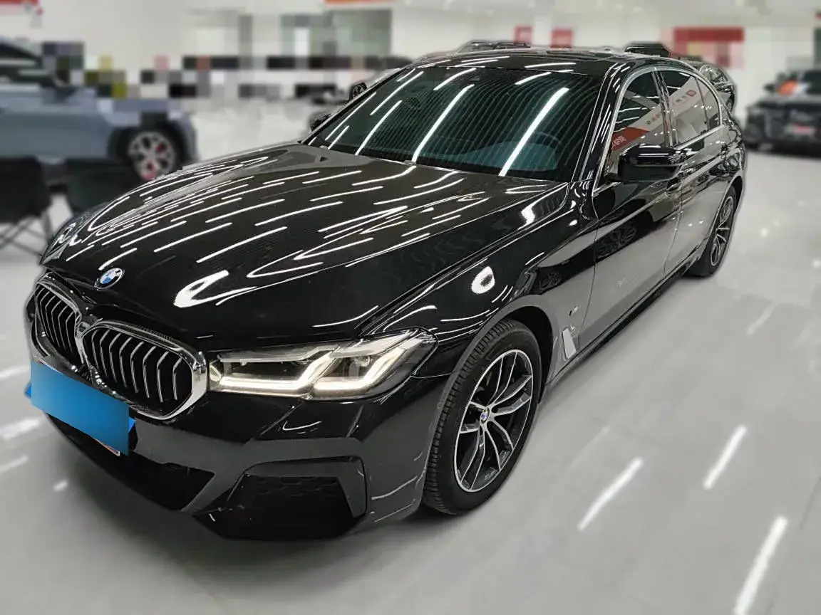 2022 BMW 5 Series 2.0T 184HP L4 8AT