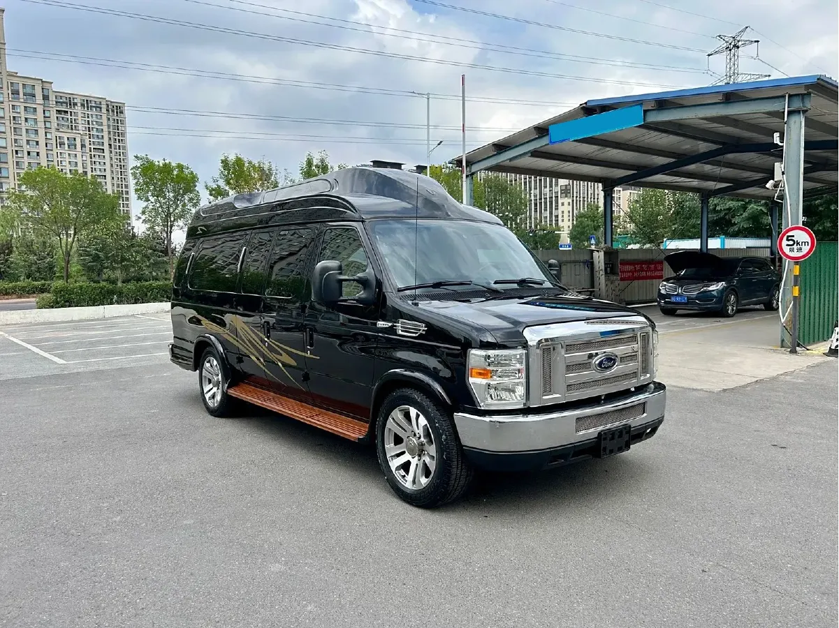 2011 Ford E350 5.4L 258HP V8 5AT,autocango,china used car exporter,china ev exporter,chinese used car exporter,chinese used ev exporter