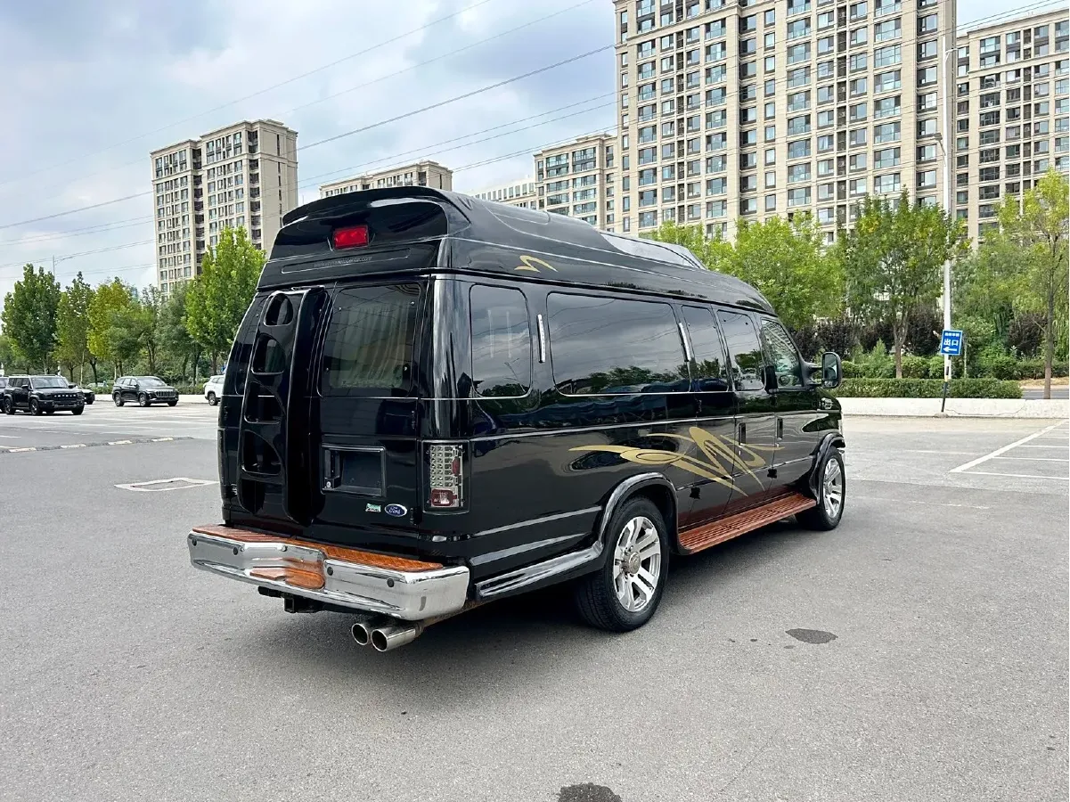 2011 Ford E350 5.4L 258HP V8 5AT,autocango,china used car exporter,china ev exporter,chinese used car exporter,chinese used ev exporter