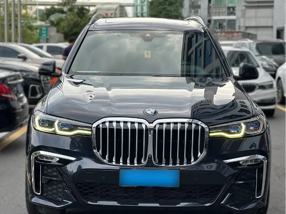 2021 BMW X7 3.0T 340HP L6 8AT