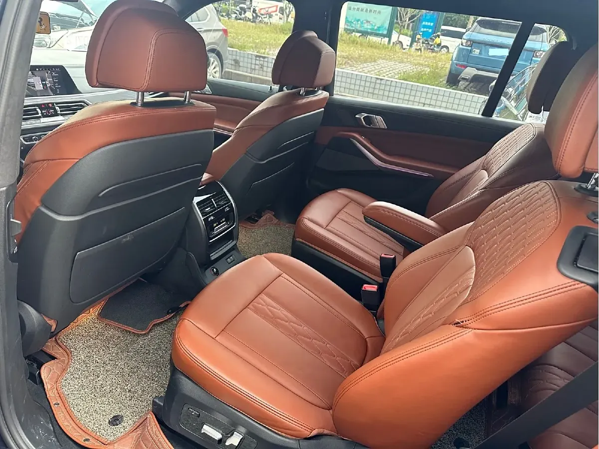 2021 BMW X7 3.0T 340HP L6 8AT,autocango,china used car exporter,china ev exporter,chinese used car exporter,chinese used ev exporter