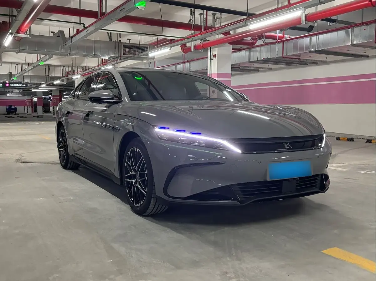 2025 BYD Han BEV 72KWH