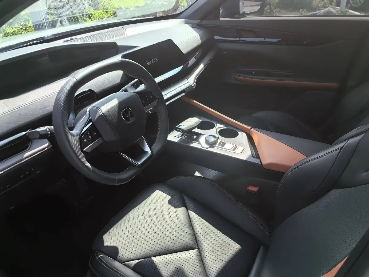 2022 ChangAn UNI-V 1.5T 188HP L4 7DCT