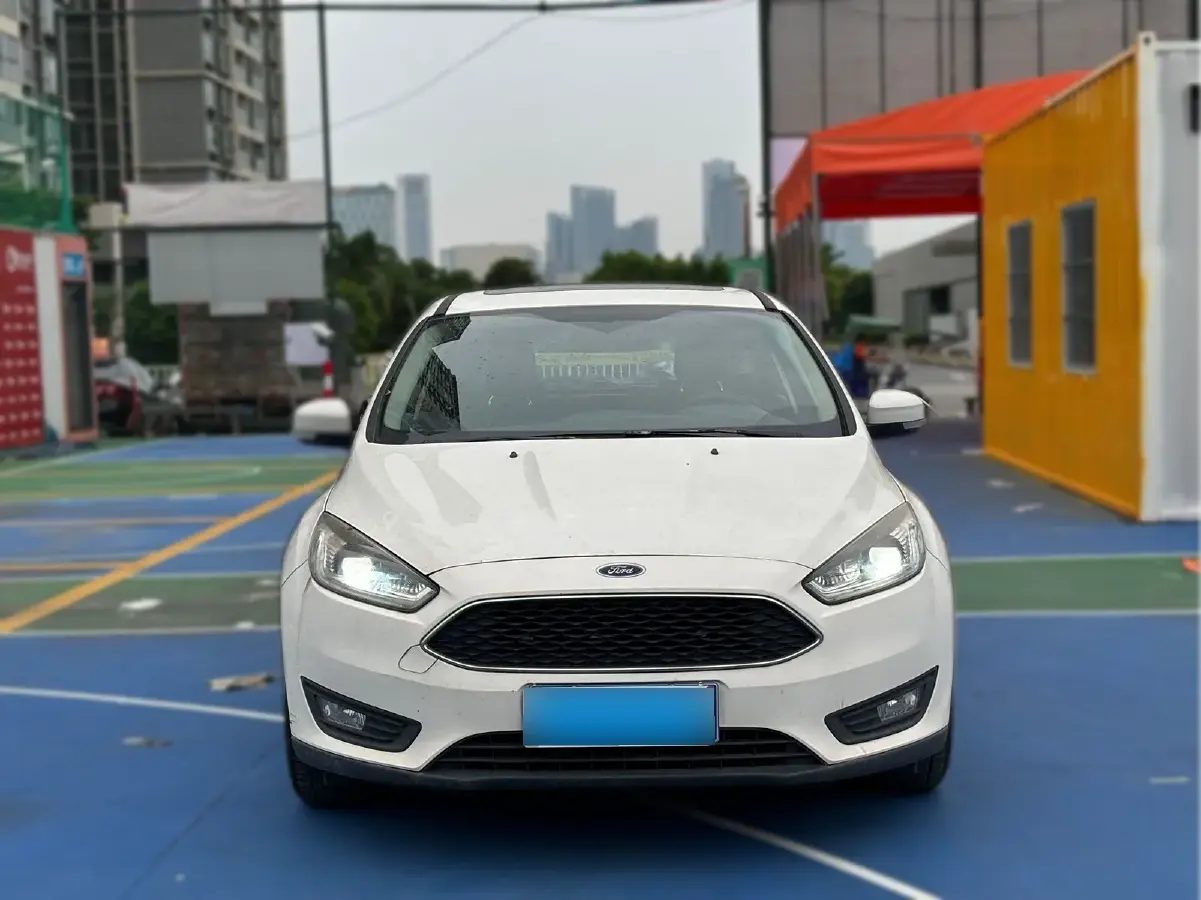 2018 Ford Focus 1.6L 125HP L4 6DCT
