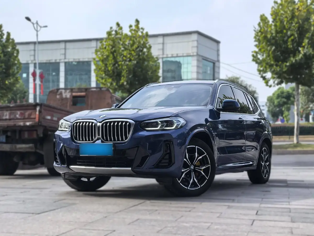2022 BMW X3 2.0T 184HP L4 8AT