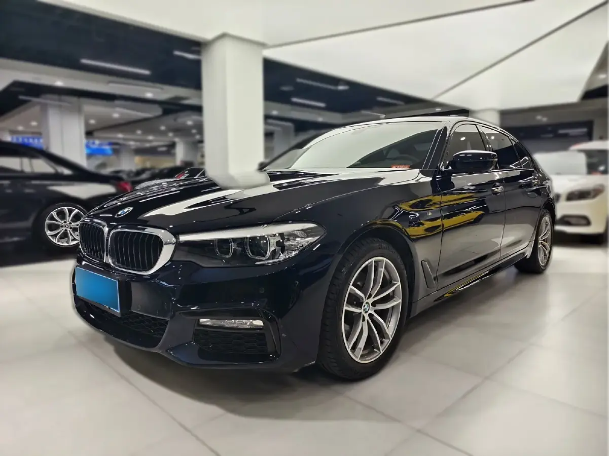 2018 BMW 5 Series 2.0T 184HP L4 8AT