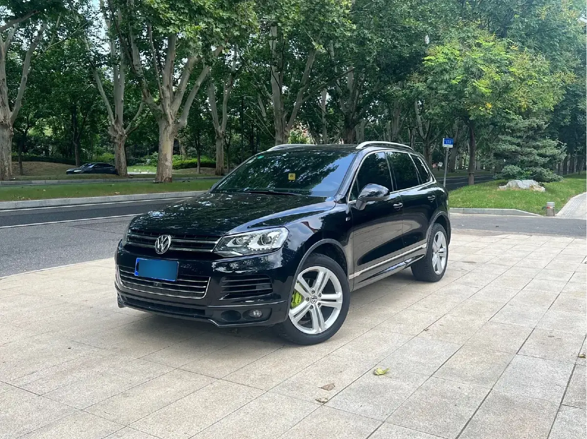 2012 Volkswagen Touareg 3.0T 290HP V6 8AT