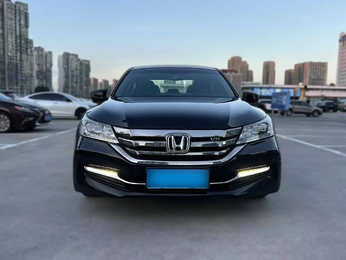 2015 Honda Accord 3.0L 261HP V6 6AT