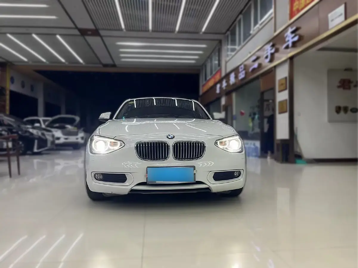 2013 BMW 1 Series 1.6T 136HP L4 8AT