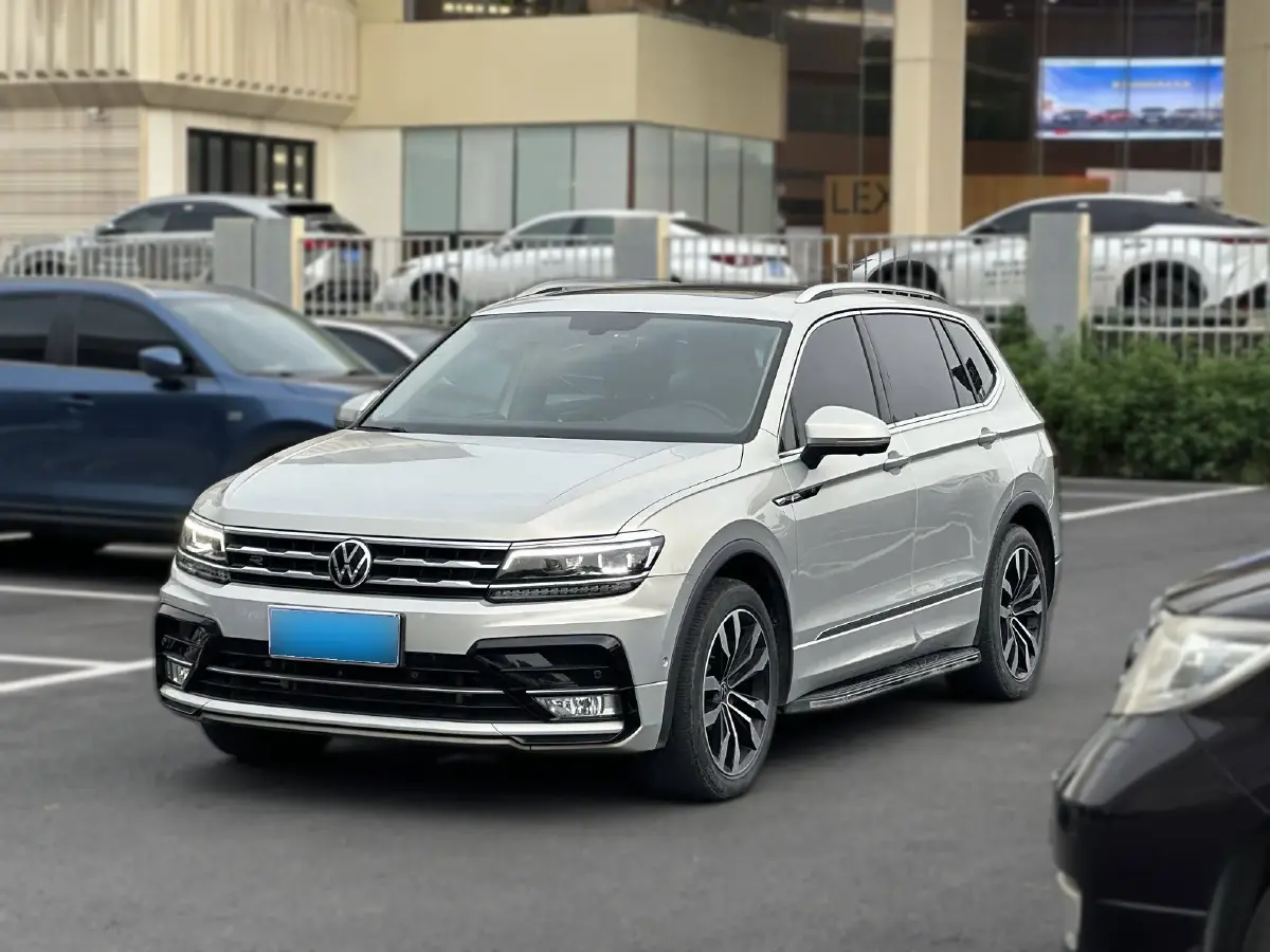 2021 Volkswagen Tiguan L 2.0T 186HP L4 7DCT