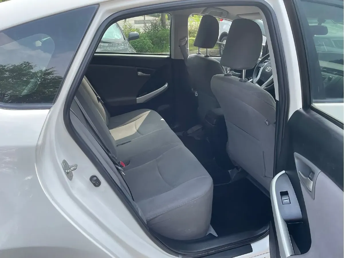 2012 Toyota Prius 1.8L 99HP L4 E-CVT Hybrid,autocango,china used car exporter,china ev exporter,chinese used car exporter,chinese used ev exporter