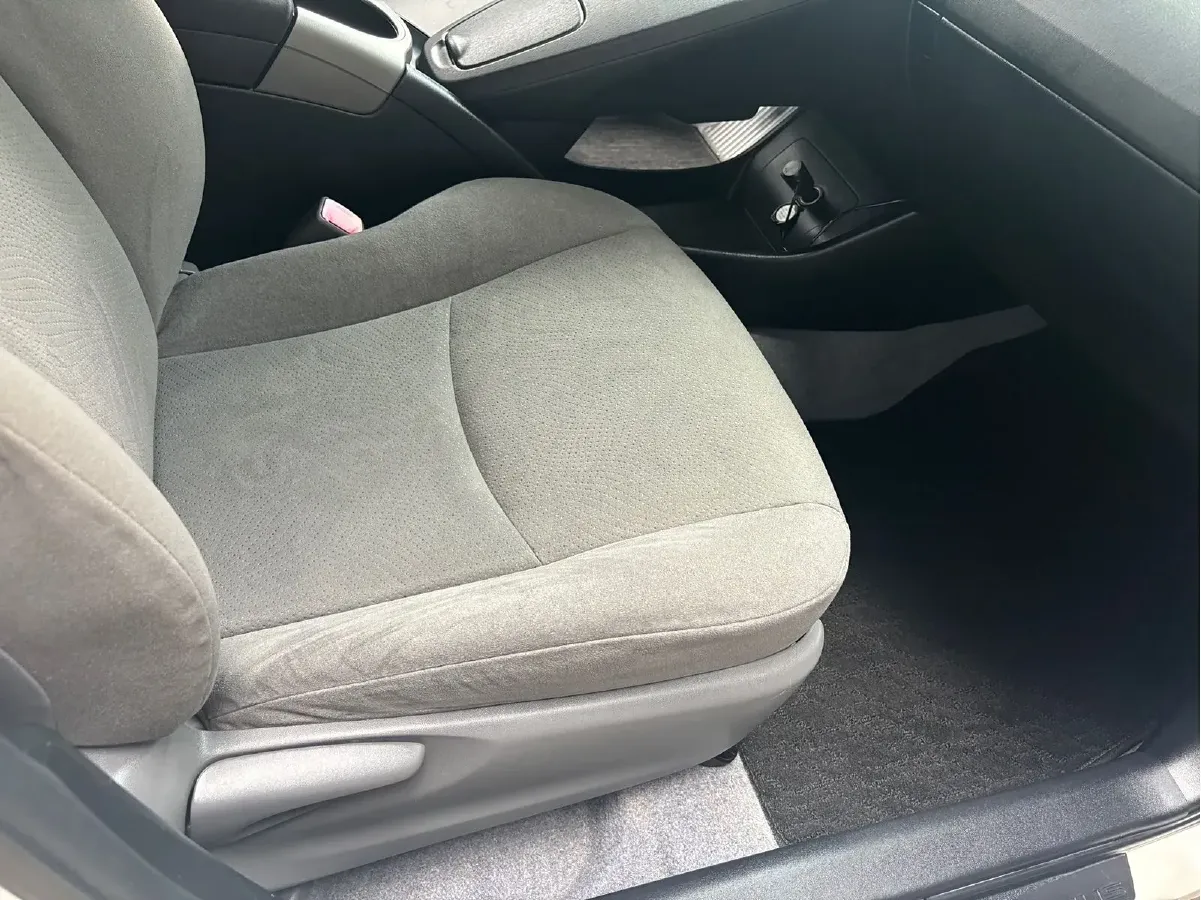 2012 Toyota Prius 1.8L 99HP L4 E-CVT Hybrid,autocango,china used car exporter,china ev exporter,chinese used car exporter,chinese used ev exporter