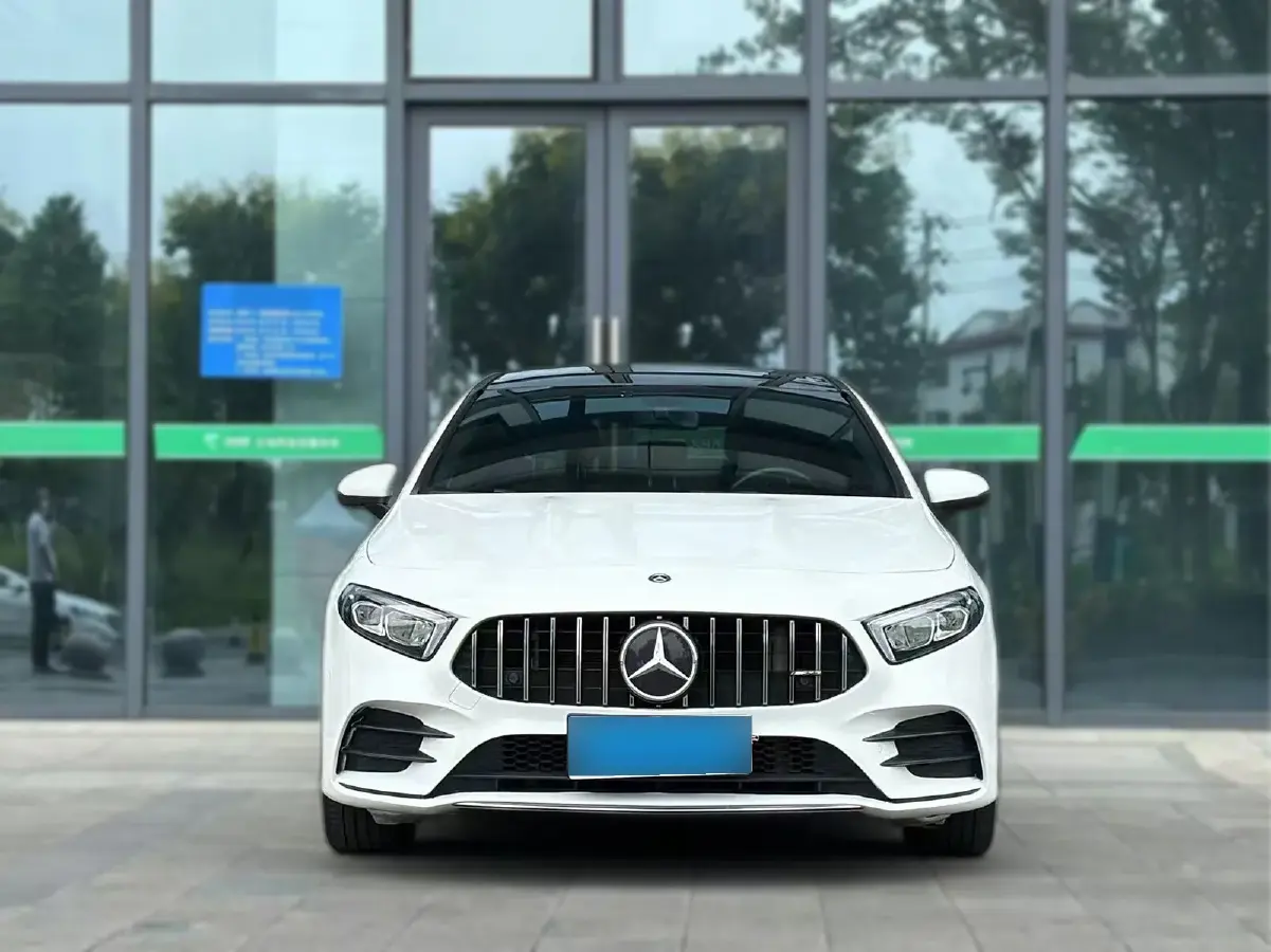2020 Mercedes-Benz A Class 1.3T 163HP L4 7DCT