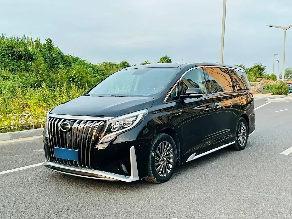 2021 GAC Trumpchi M8 2.0T 252HP L4 8AT