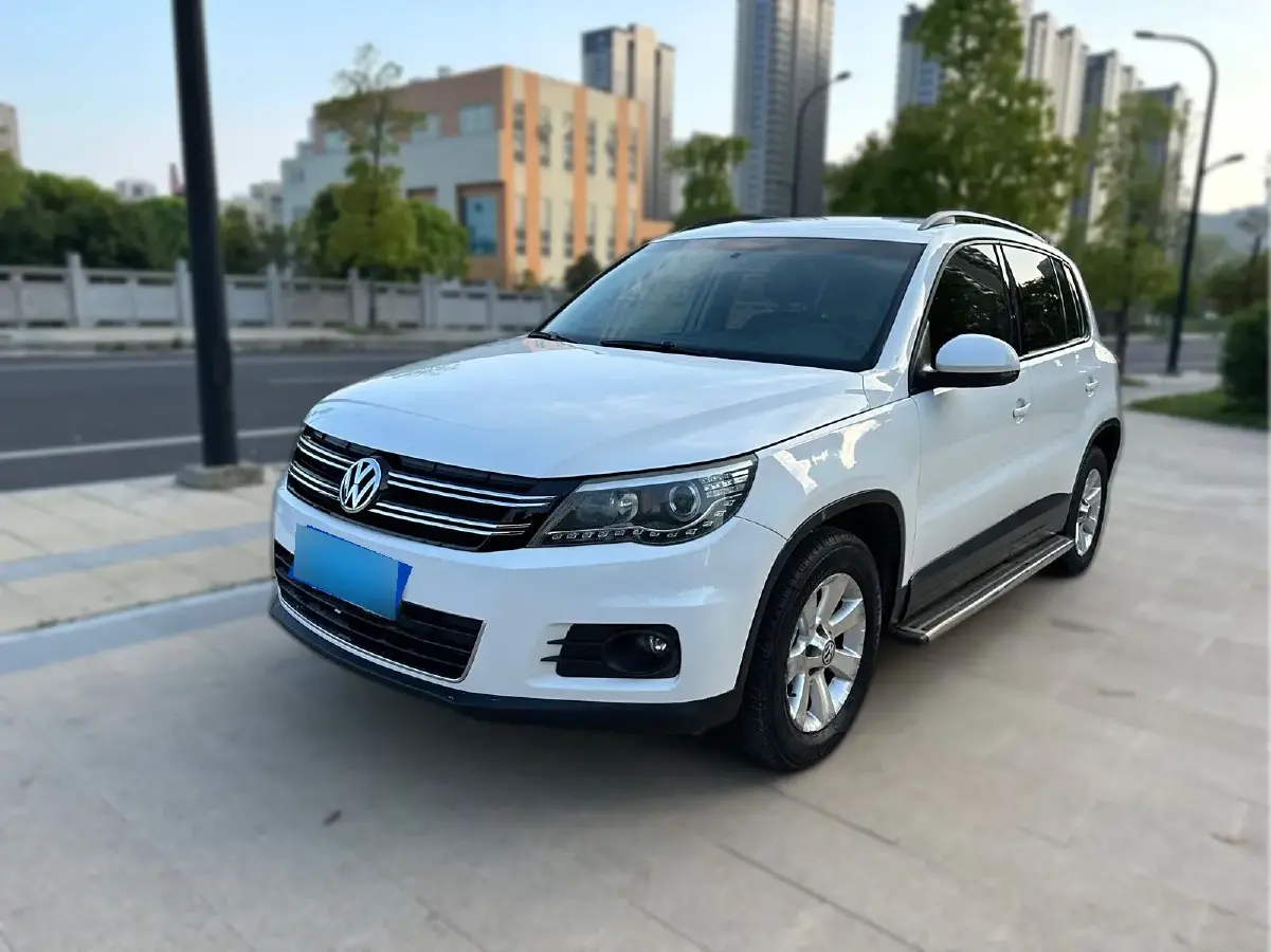 2010 Volkswagen Tiguan 1.8T 160HP L4 6AT