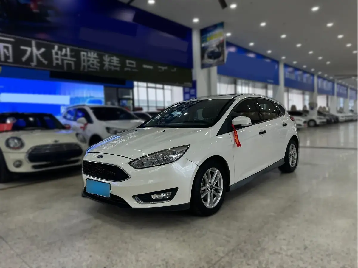 2015 Ford Focus 1.0T 125HP L3 6AT
