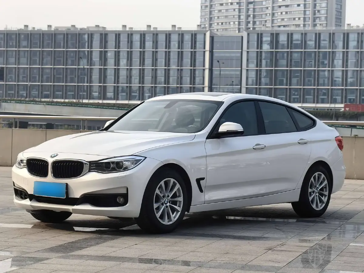 2013 BMW 3 Series GT 2.0T 184HP L4 8AT