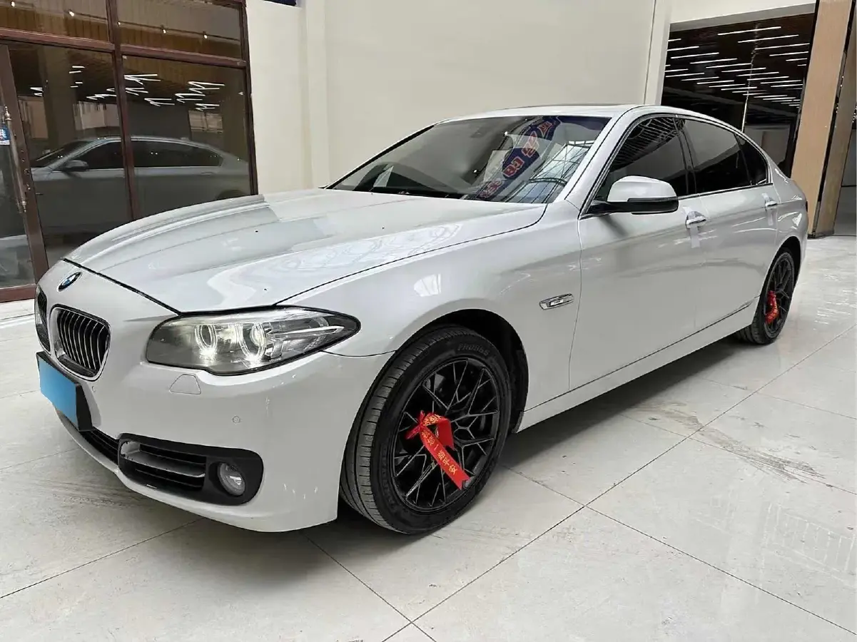 2014 BMW 5 Series 2.0T 184HP L4 8AT