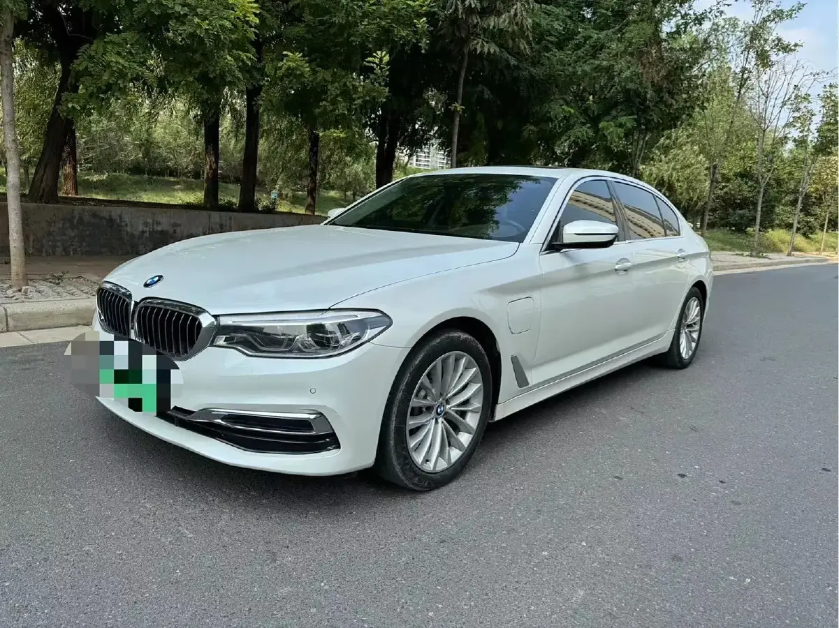 2020 BMW 5 Series 2.0T 184HP L4 8AT PHEV 17.7KWH