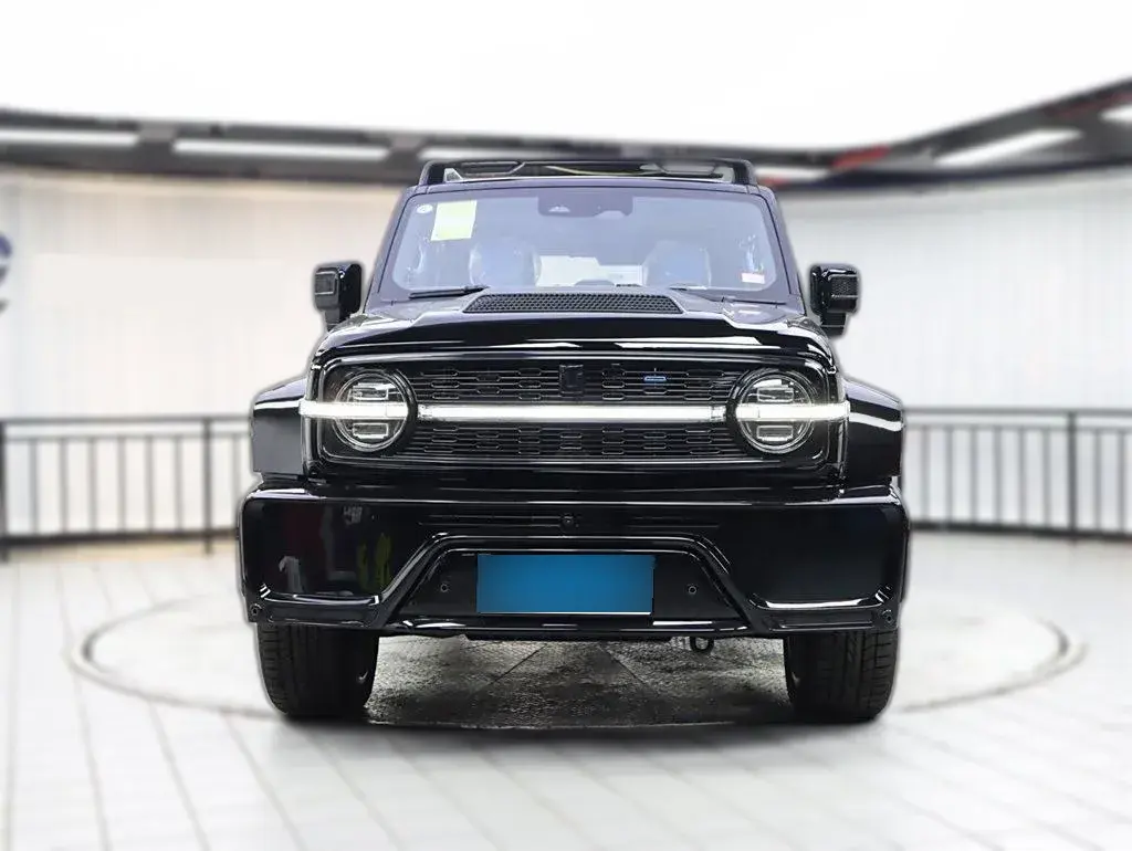 2023 Tank 300 2.0T 227HP L4 8AT