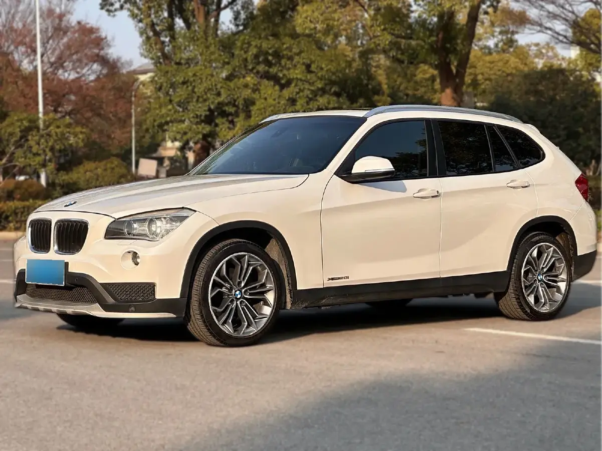 2015 BMW X1 2.0T 184HP L4 8AT