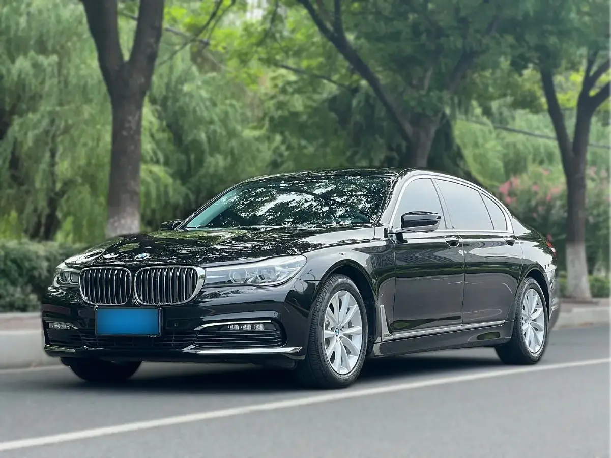 2016 BMW 7 Series 2.0T 258HP L4 8AT