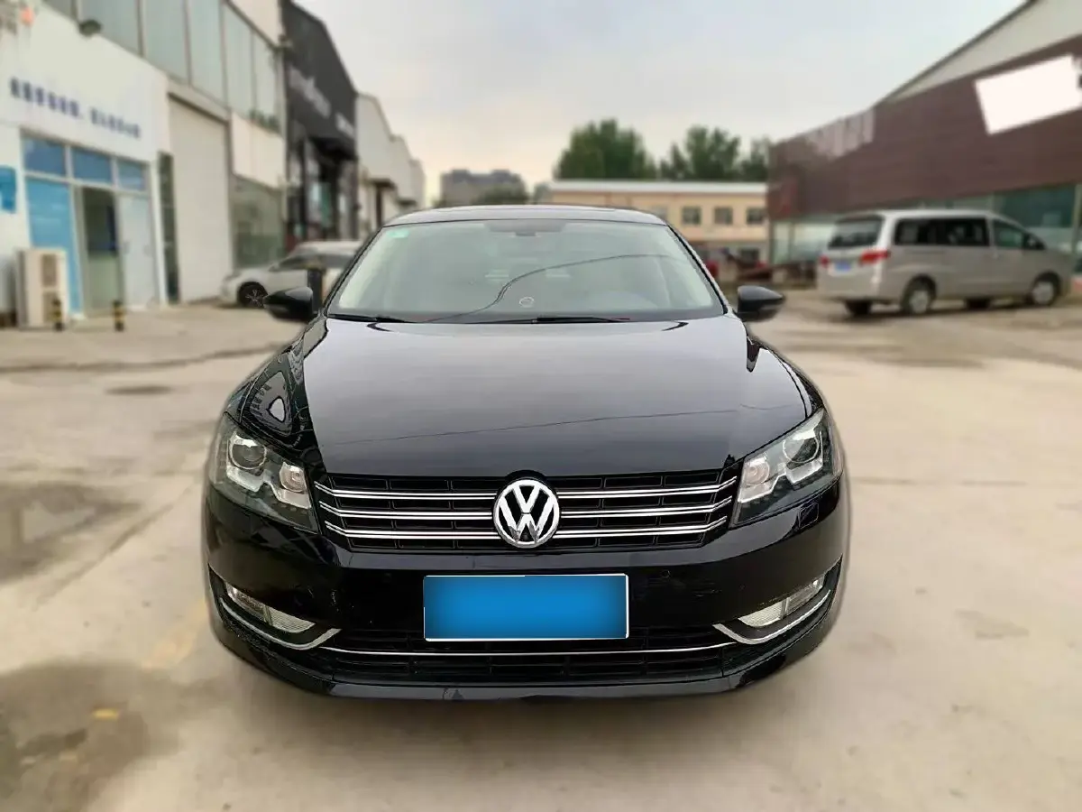 2013 Volkswagen Passat 1.8T 160HP L4 7DCT